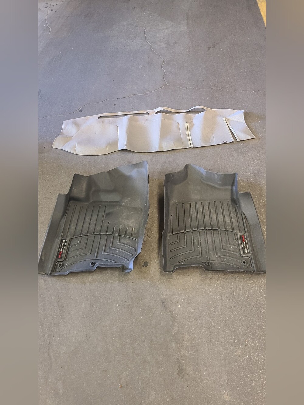 2017- 19 Nissan Titan 2 WeatherTech Front Floor Liners + Dashboard cover 3pc set